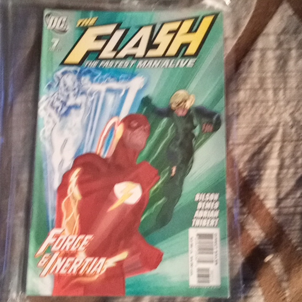 Comic Books - Picture 8 of 8